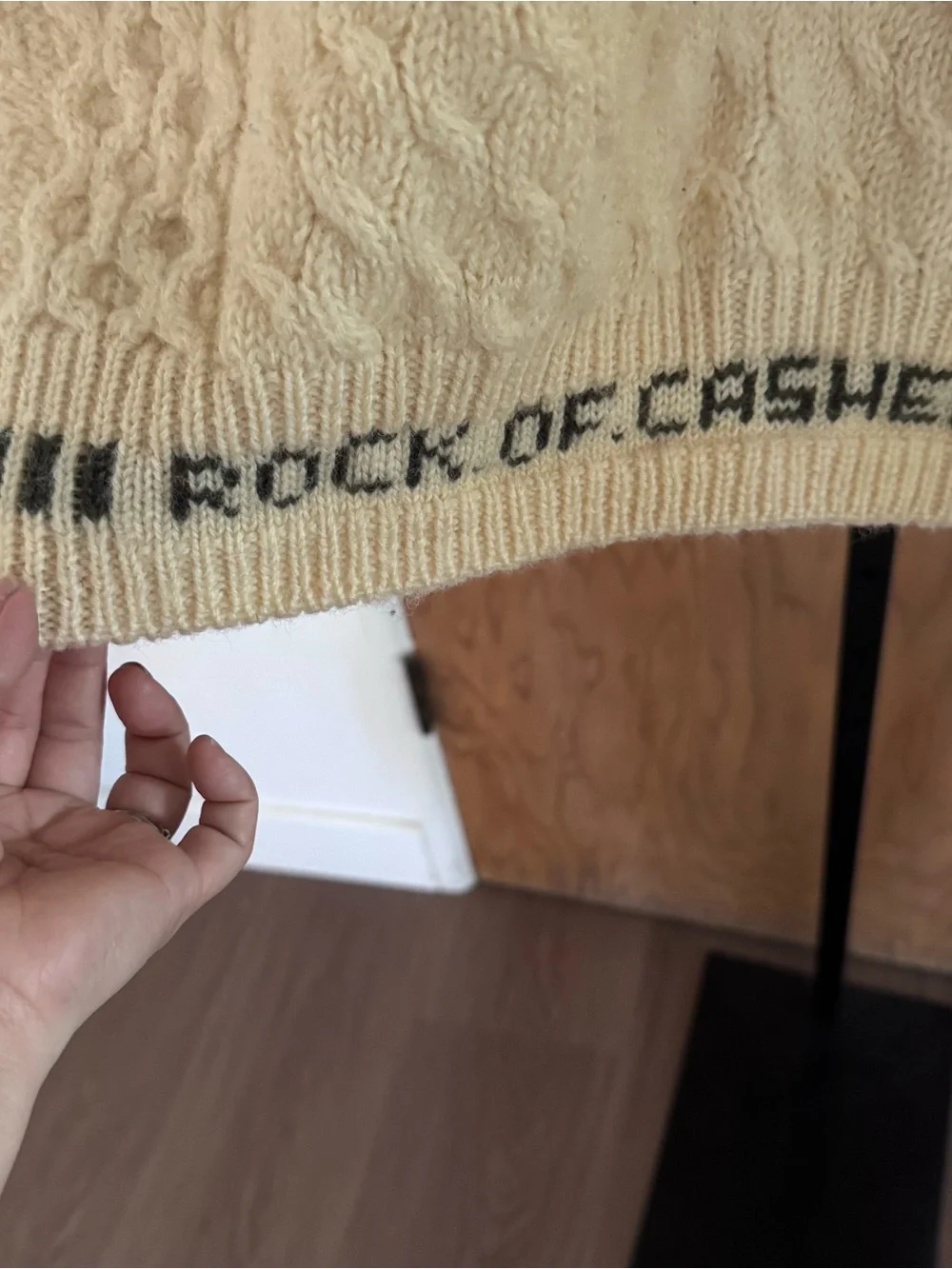Shamrock Apparel Original Wool Chunky Cable Knit Cream Sweater men Large
